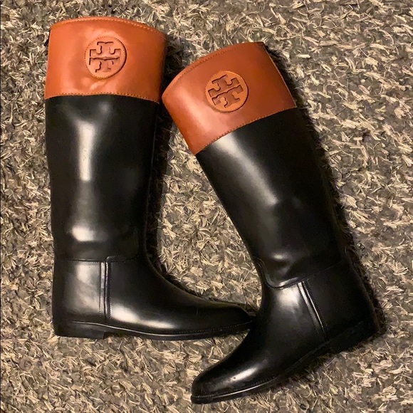 tory burch rubber rain boots
